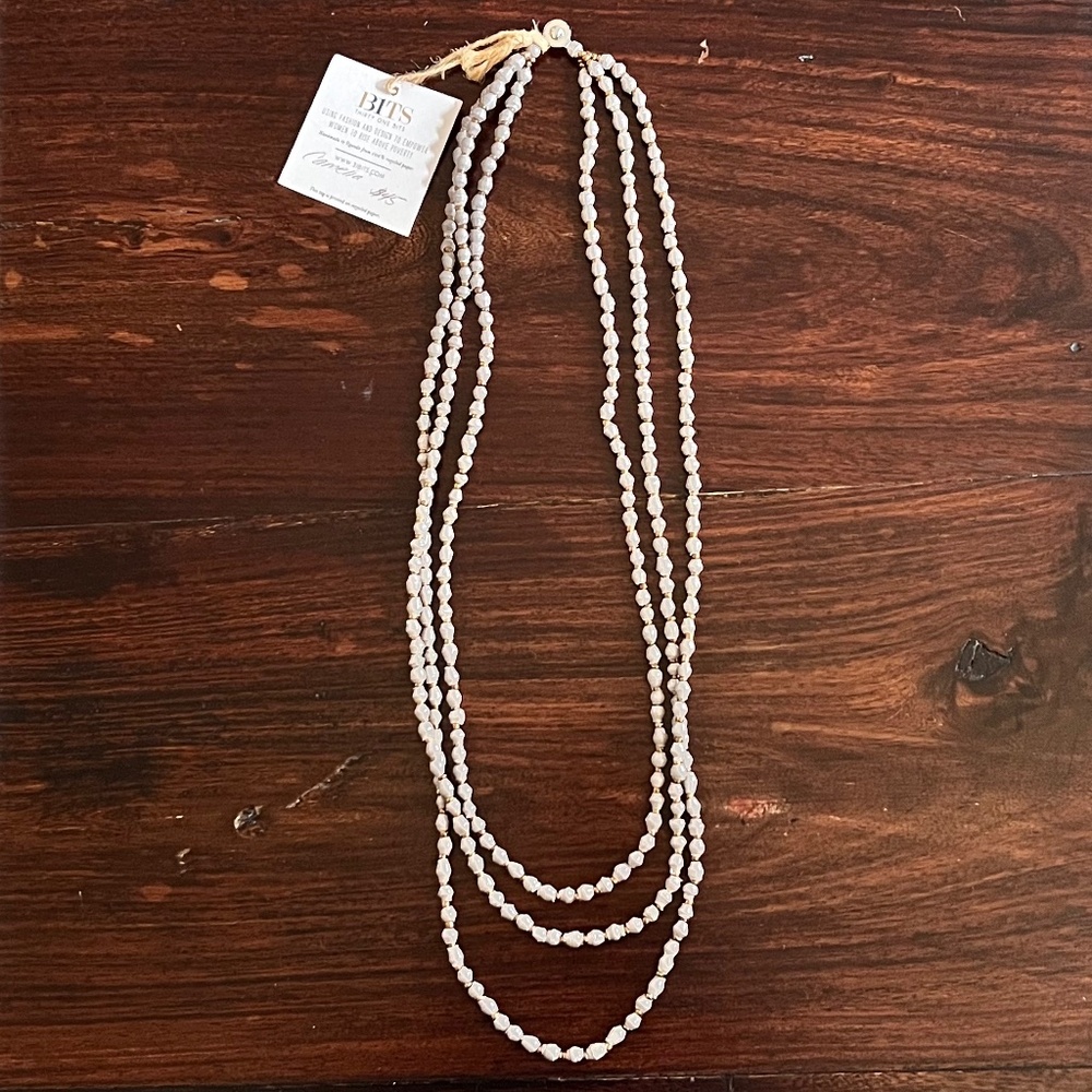 31 Bits Camellia Necklace